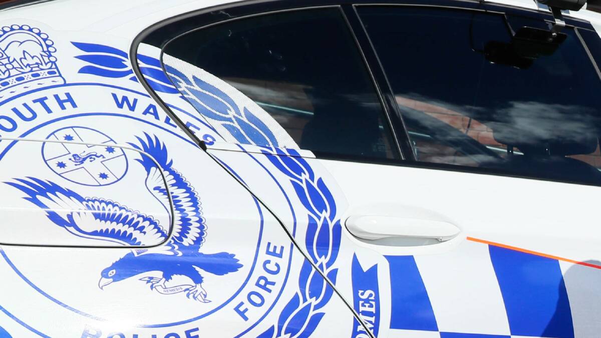 Police will prepare reports for the coroner after two men died in separate crashes across the Riverina over Easter. File image