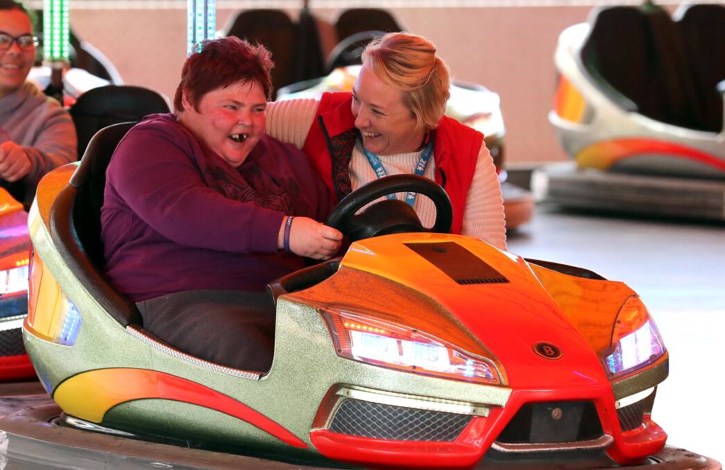 SHOWTIME: Tracey Williams driving with Kim Webb-Wagg at the Wagga Show on Friday last week. Picture: Les Smith