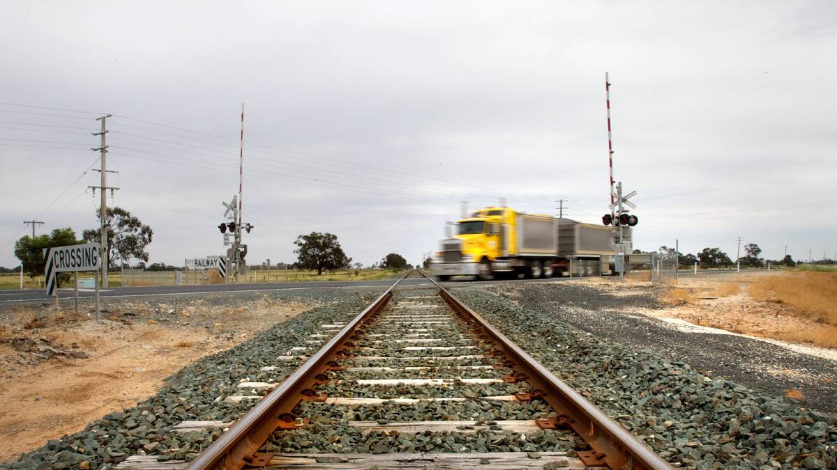 More grain trains prompts level crossing safety reminder
