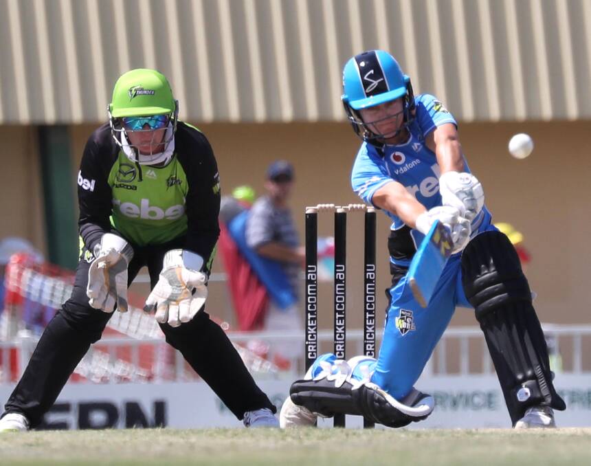 VISITORS: Bridget Patterson and keeper Rachel Priest impress during the women's Big Bash League match at Robertson Oval. Picture: Les Smith