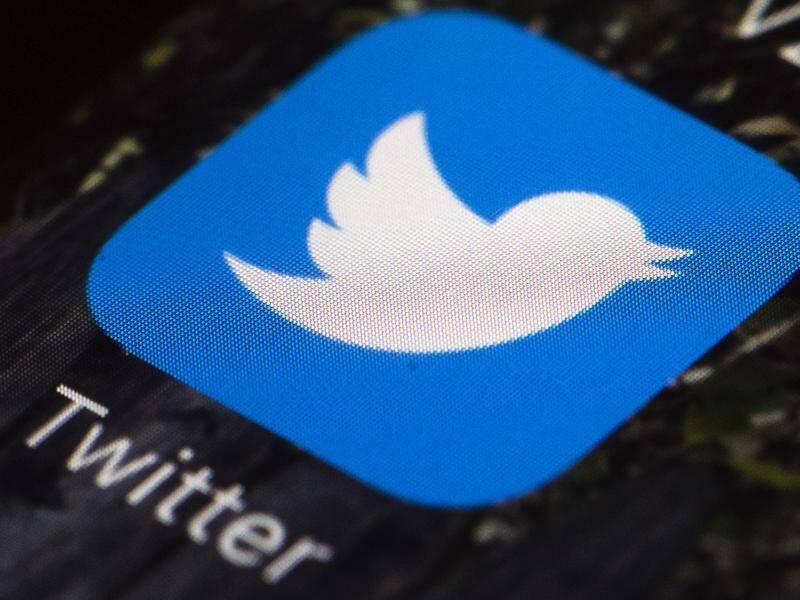 Twitter is facing a global outage problem which is affecting both its mobile and web platforms.