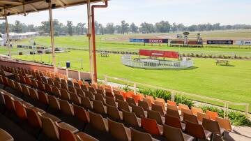 The sun was shining at the Murrumbidgee Turf Club on Tuesday and similar conditions are expected for Thursday's Town Plate and Friday's Gold Cup. 